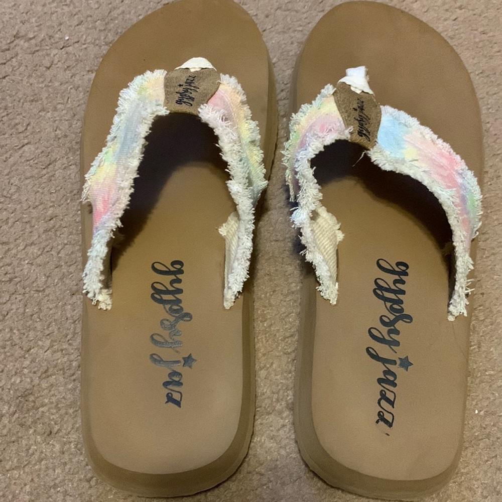Boutique flops